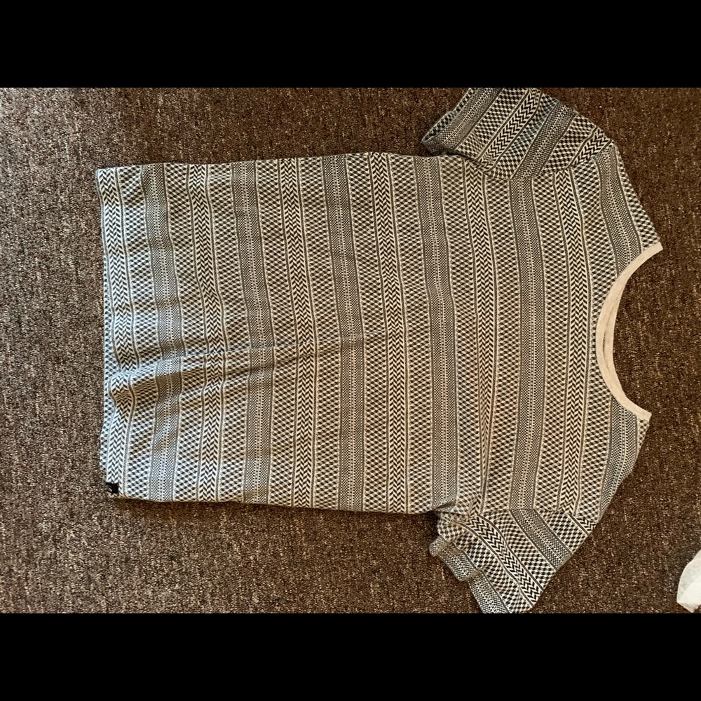 Aztec Print Gray Shirt
